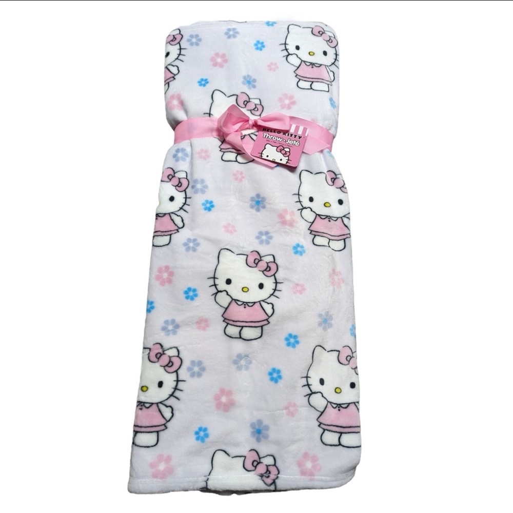 Hello Kitty Throw Blanket